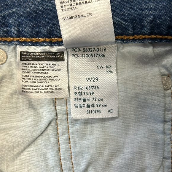 Levi’s Jean Shorts - Picture 5 of 5